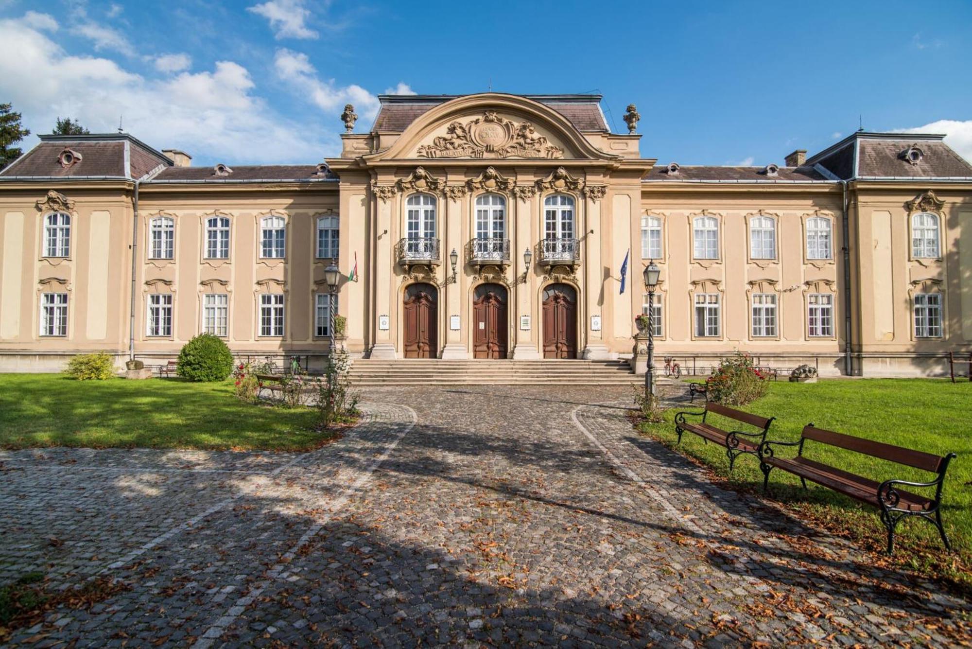 Pegazus Apartman Keszthely Εξωτερικό φωτογραφία